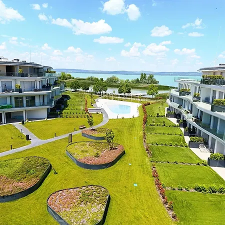 Lägenhet Szemesbay Serenity *